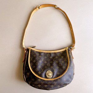 Louis Vuitton Monogram Shoulder bag